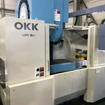 Máy phay đứng OKK VM5 II 2001